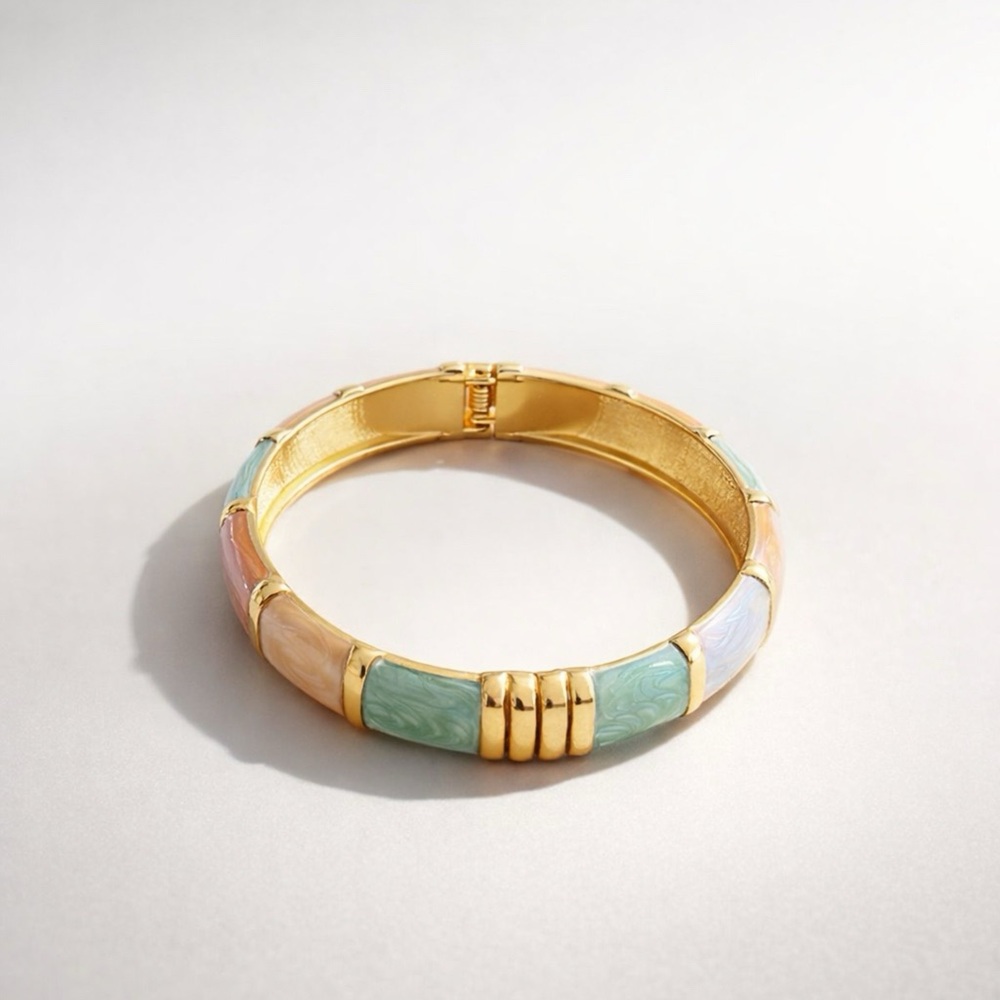 VTG Hinged Tri-Colored Earth Toned Enamel Bangle Bracelet 8.5”